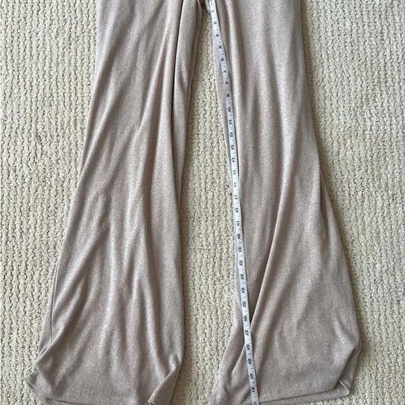 NWT Lovers and Friends Elegant Silver metallic One-Shoulder Jumpsuit - Picture 7 of 10